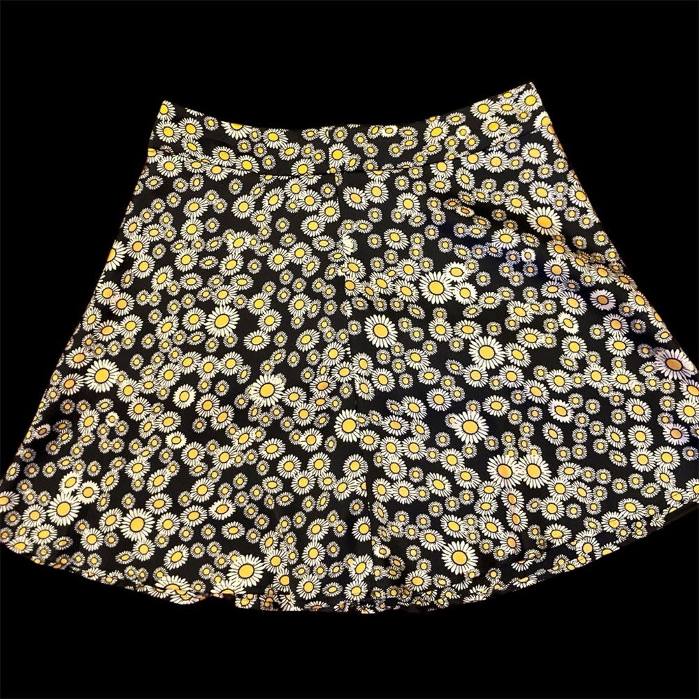 Daisy Mini Skirt